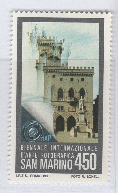 Francobollo San Marino Anno 1985 18esimo congresso FIAP Biennale d'arte fotografica