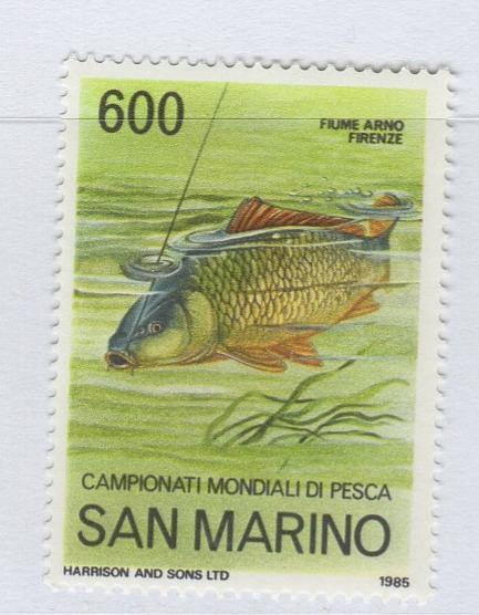Francobollo San Marino Anno 1985 Campionati mondiali di pesca Firenze