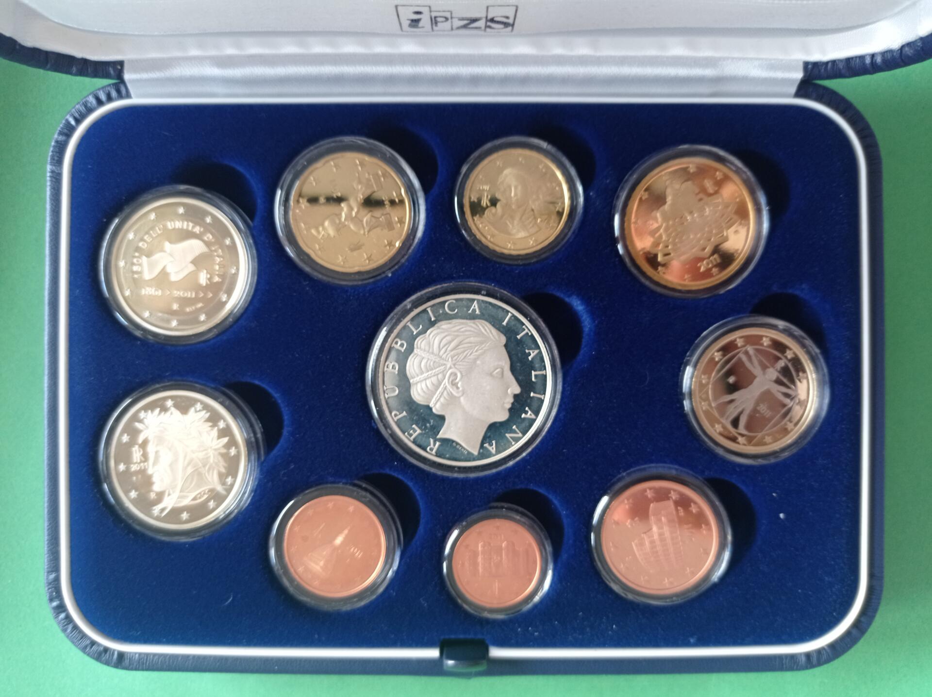 Monete Italia Anno 2011 Serie divisionale Proof con 5 Euro in argento 150esimo anniversario dell'Unità d'Italia - immagine 2