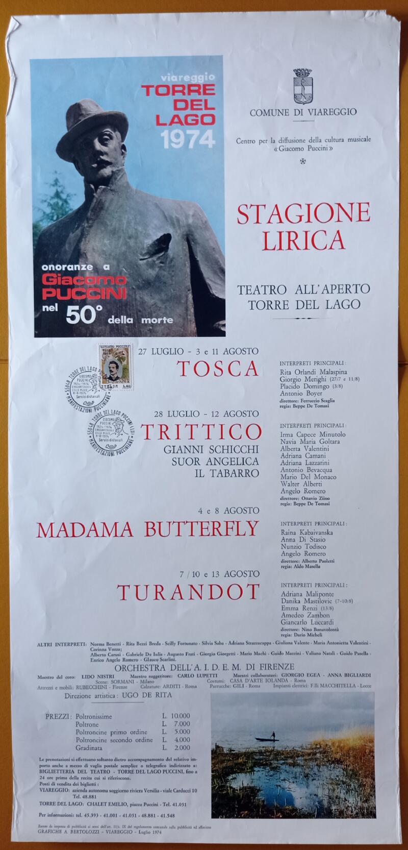 Locandina Stagione lirica Teatro all’aperto Torre del Lago 1974 - Onoranze a Giacomo Puccini nel cinquantenario della morte Con francobollo Italia Lire 40 celebrativo di Giacomo Puccini e annullo speciale