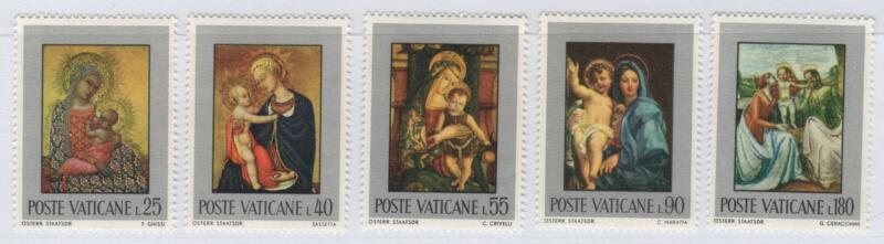 Francobolli Vaticano Anno 1971 La Sacra Famiglia di autori diversi