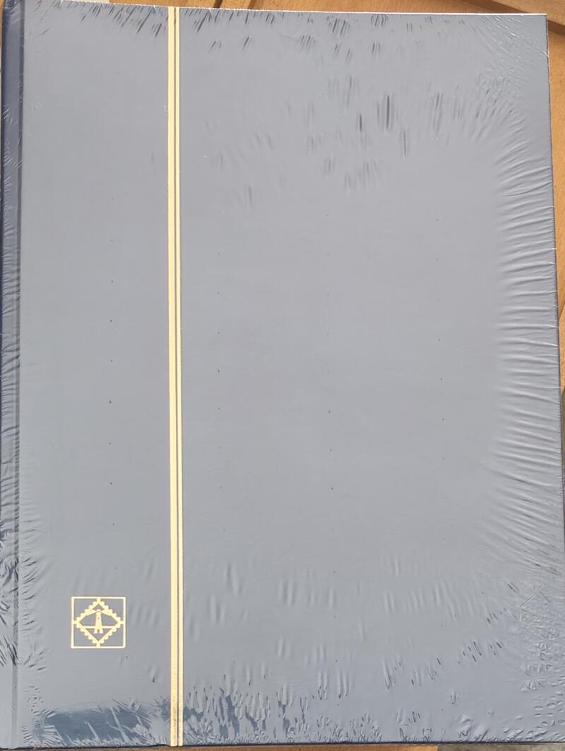 Classificatore Leuchtturm Basic 32 pagine a fondo nero
