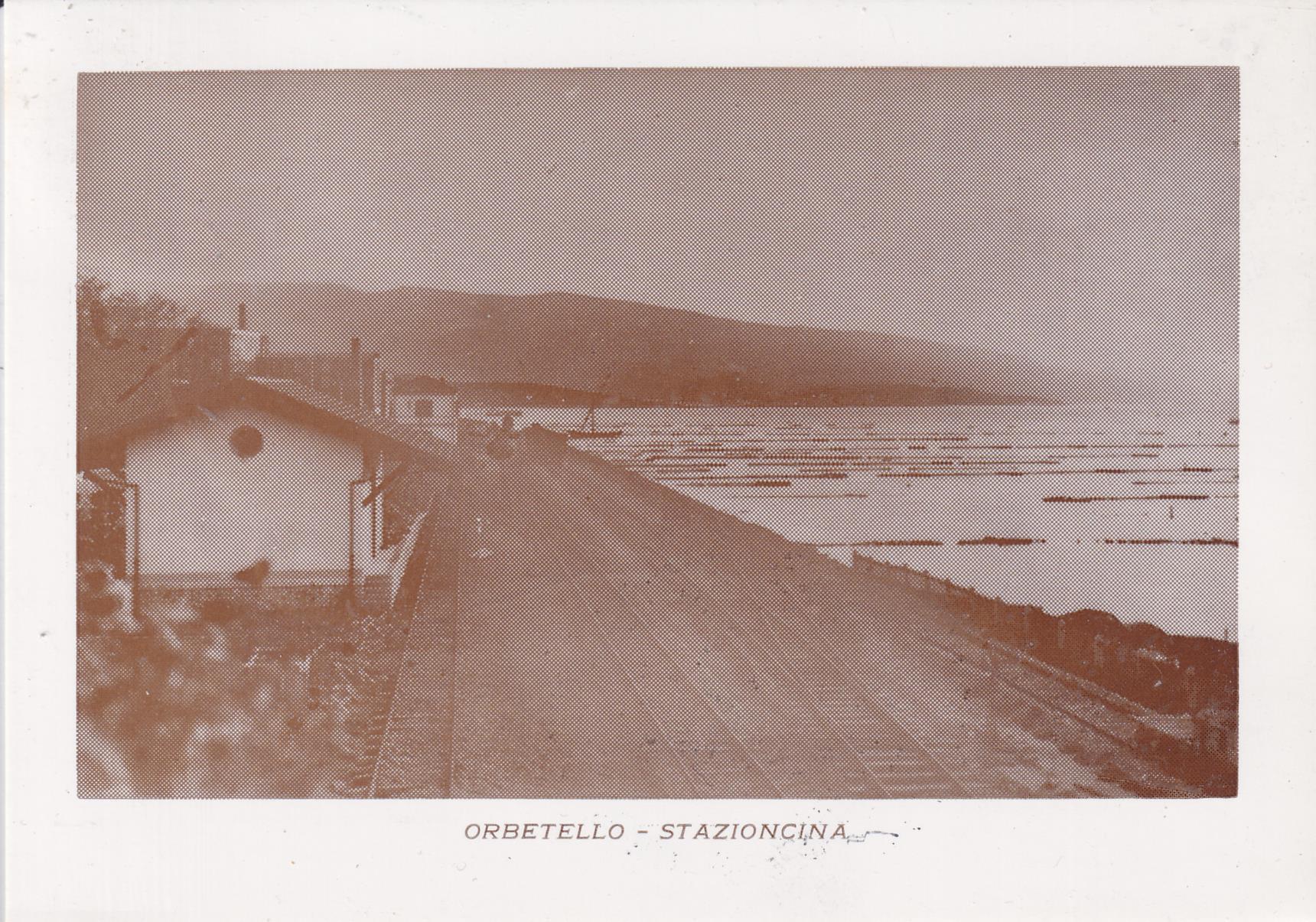 32 Orbetello A Cartolina Orbetello Stazioncina Affrancatura Francobollo Serie ordinaria La donna nell'arte C.23 Annullo filatelico speciale 58015 ORBETELLO GR EX LINEA FERROVIARIA ORBETELLO-PORTO SANTO STEFANO 17.12.2013 1913-2013 CENTENARIO INAUGURAZIONE